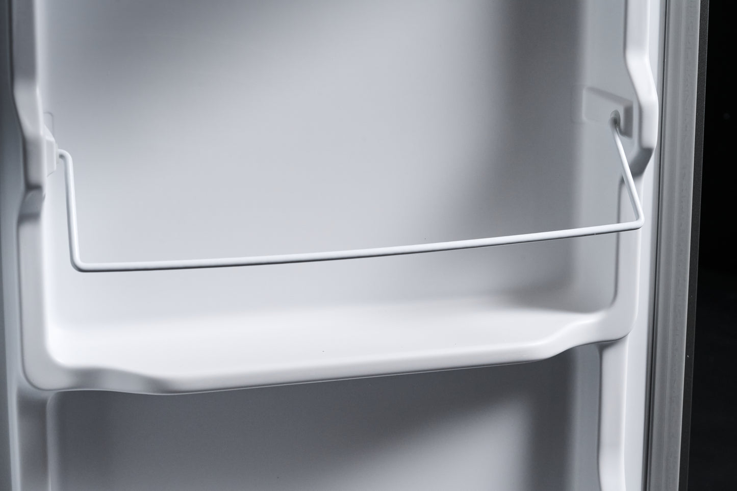 NEV. MINIBAR SWAN SRS-120DT - 83L